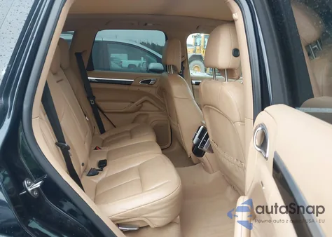 2015 Porsche Cayenne S z USA, uszkodzony, nr VIN WP1AB2A26FLA56184